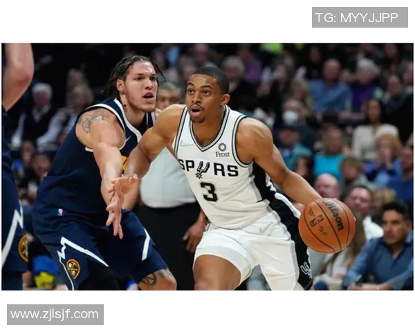 篮球明星豪横背后的故事与奋斗历程揭秘让我们一起走近他们的辉煌与挑战